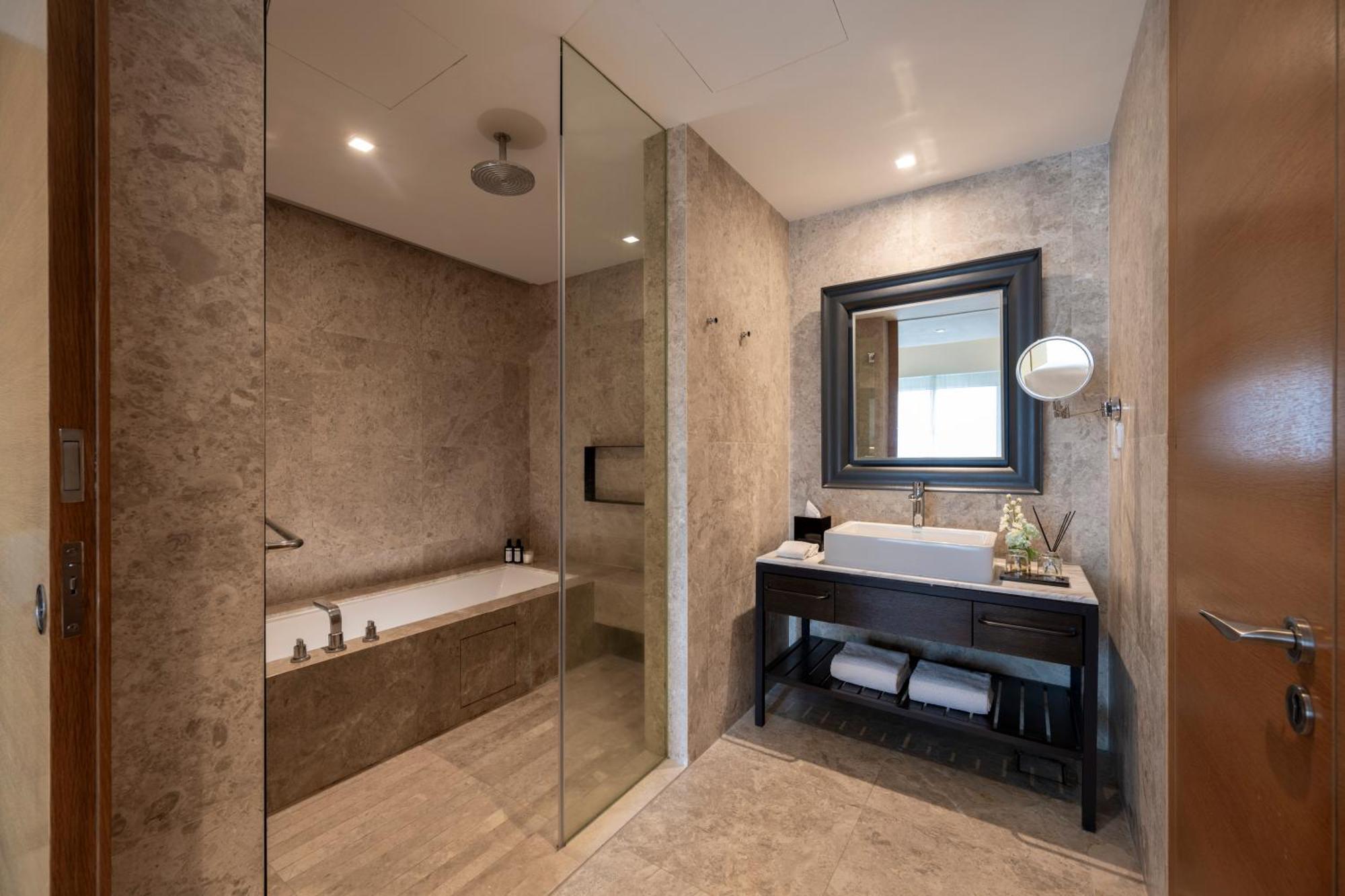 2-Bedroom Residensi Premier